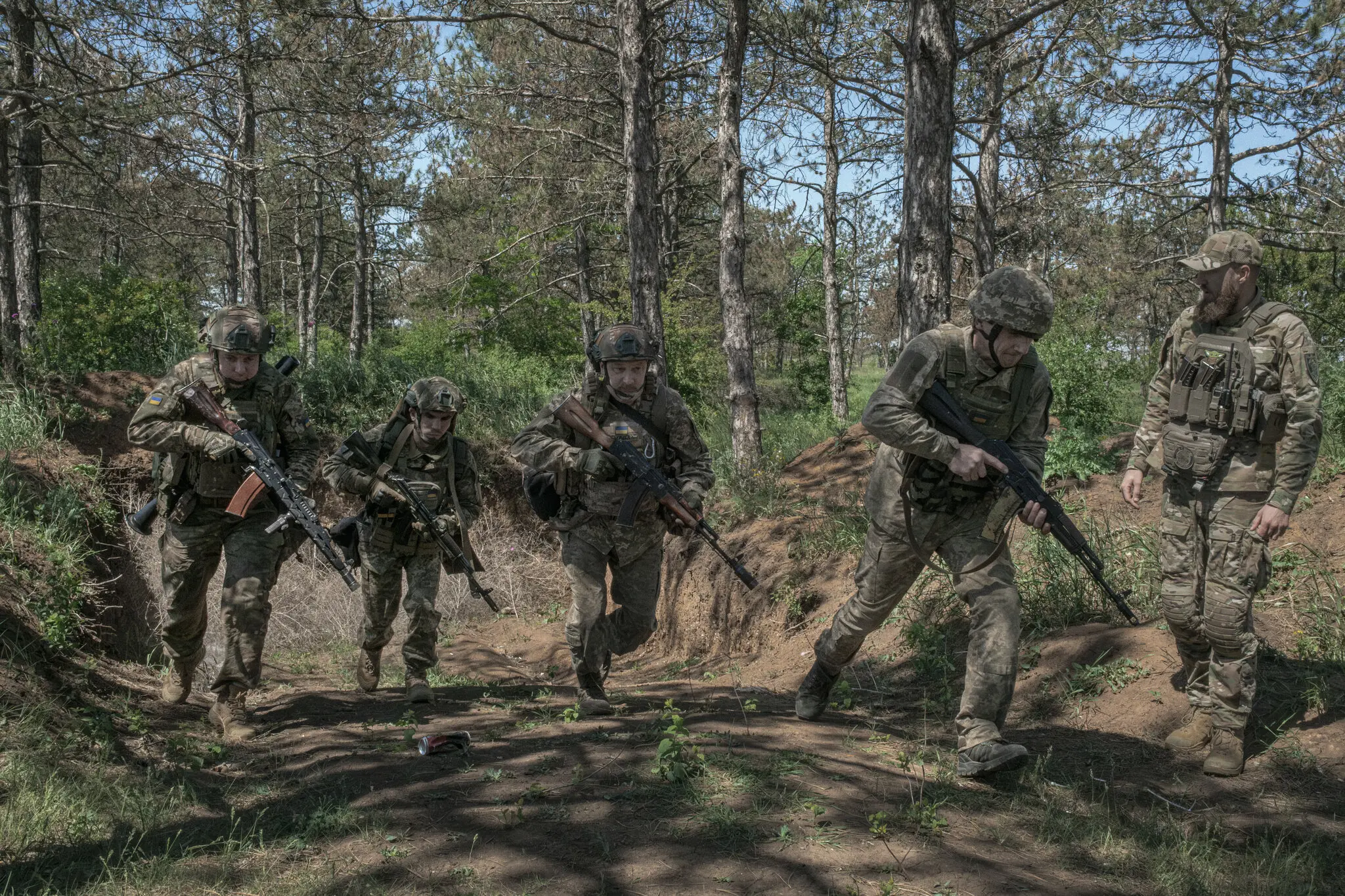Кремль утримує Херсонщину та Запоріжжя як стратегічний коридор до Криму, попри тиск Заходу та пропозиції щодо територіального обміну